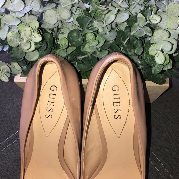 GUESS Nude Pumps - Picture 6 of 8